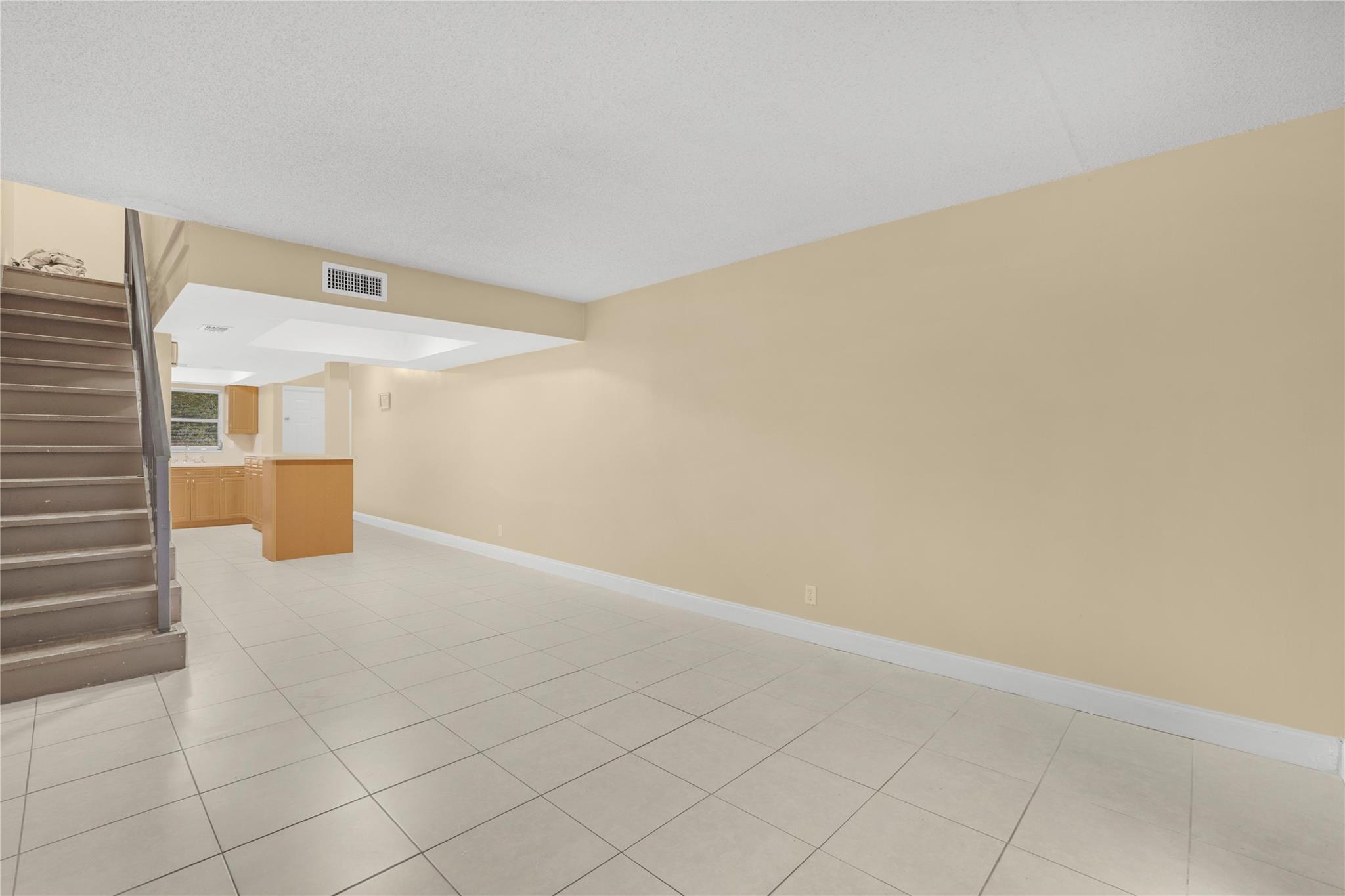 Davie Heights Ext 100-30 - Residential Lease