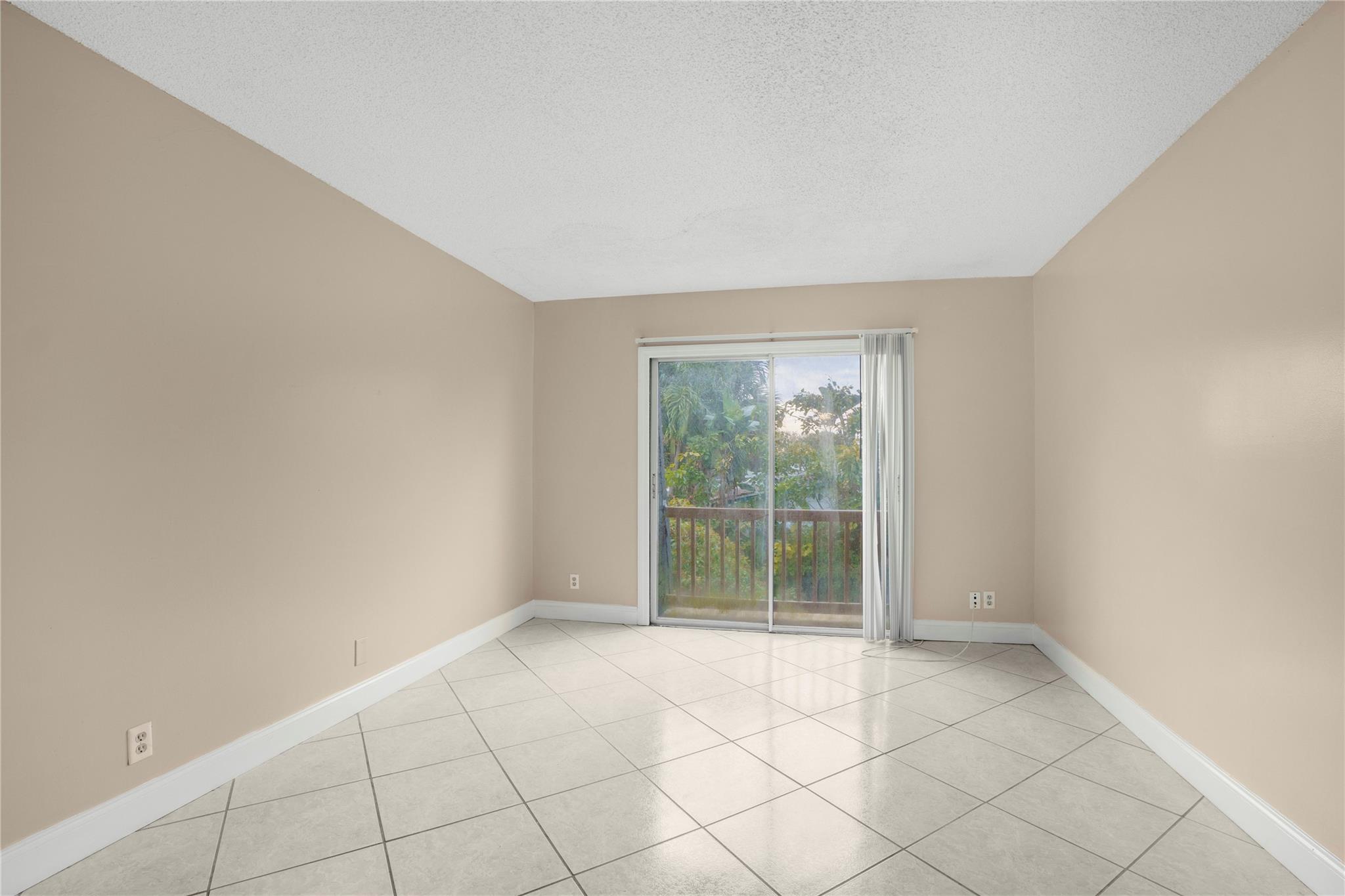 Davie Heights Ext 100-30 - Residential Lease