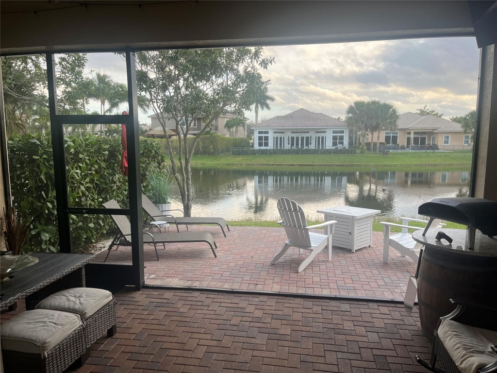 Heron Bay Central 171-23 - Residential