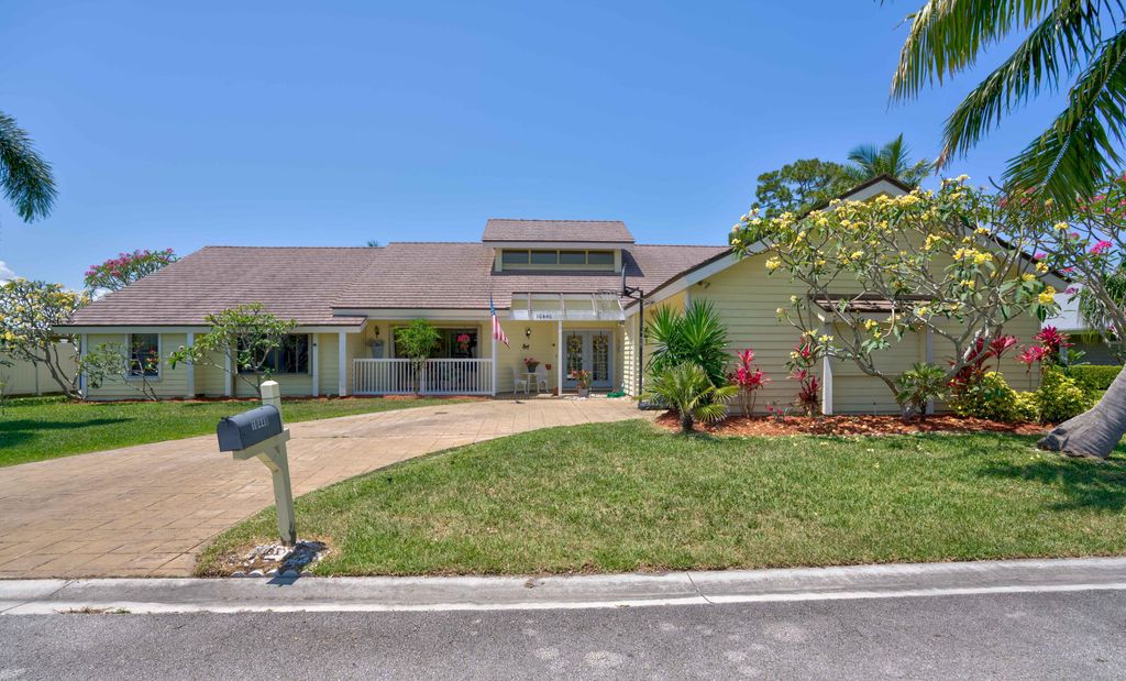 Photo of 10440 SE Jupiter Narrows Drive, Hobe Sound, FL 33455 (MLS # R10796854)