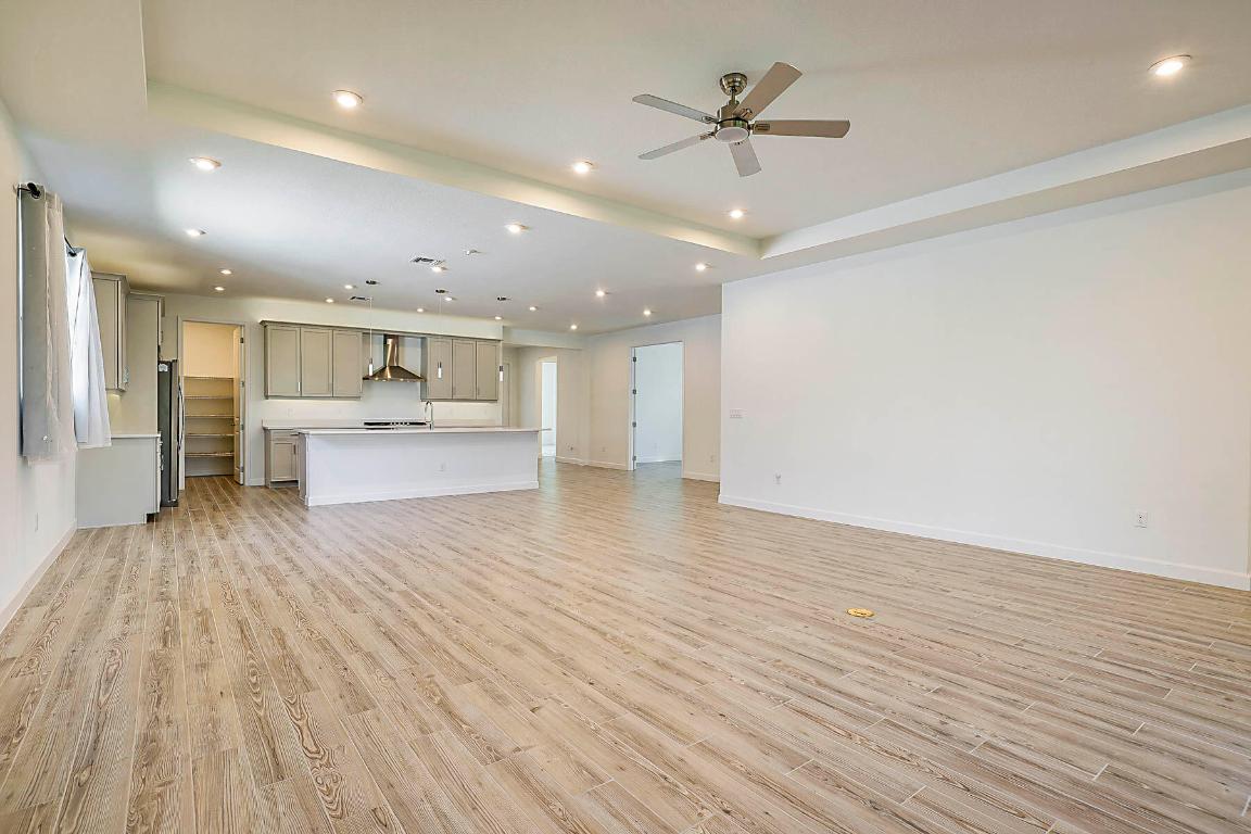 TELARO AT SOUTHERN GROVE PHASE 2 AND 3 - Residential