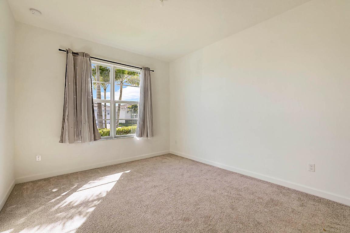 TELARO AT SOUTHERN GROVE PHASE 2 AND 3 - Residential