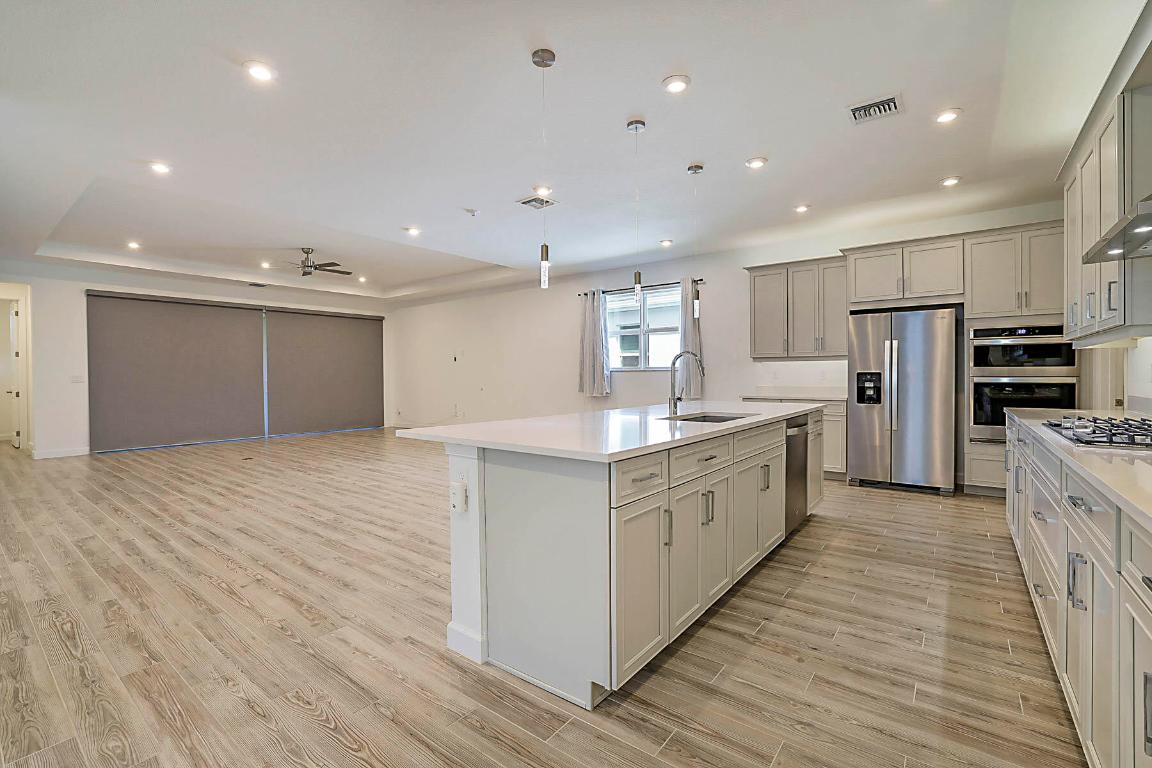 TELARO AT SOUTHERN GROVE PHASE 2 AND 3 - Residential