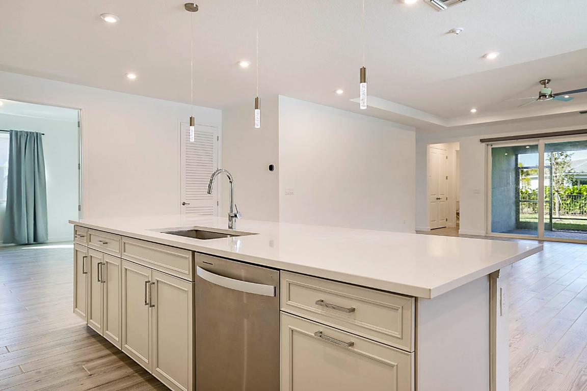 TELARO AT SOUTHERN GROVE PHASE 2 AND 3 - Residential