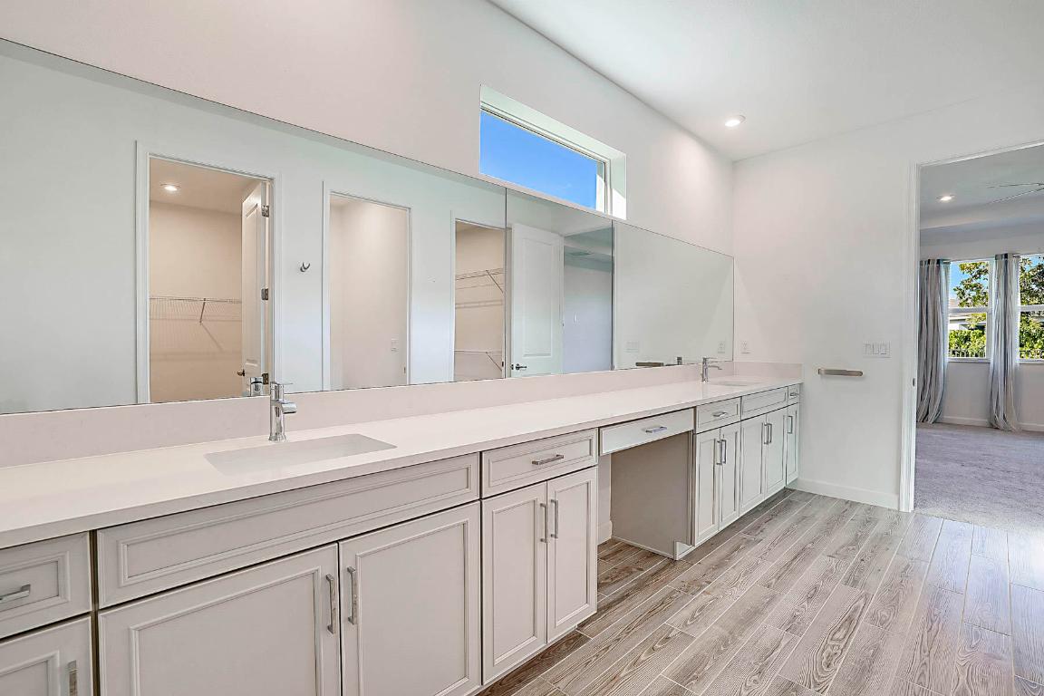 TELARO AT SOUTHERN GROVE PHASE 2 AND 3 - Residential