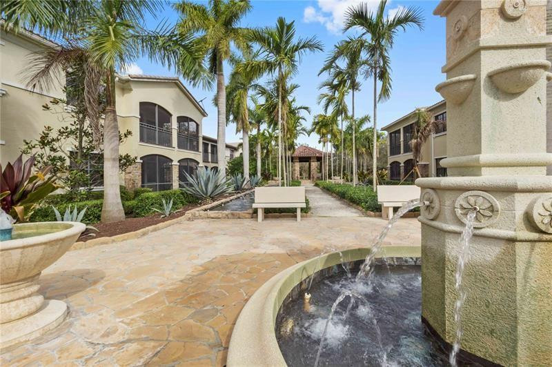 Caseras at Parkland Golf - Residential