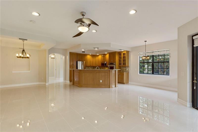 Caseras at Parkland Golf - Residential