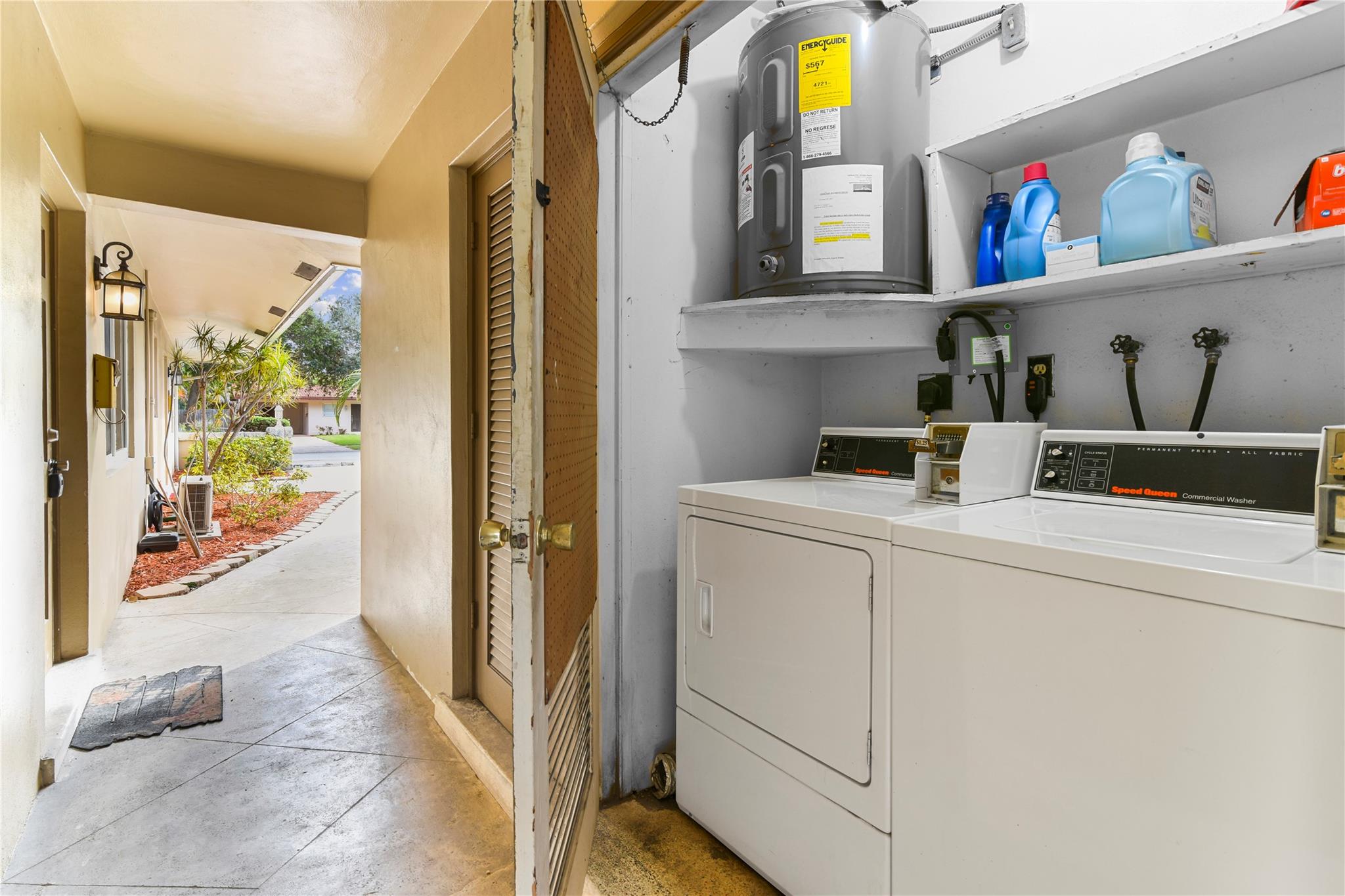 CORAL KEY VILLAS 5TH SEC - Residential Lease