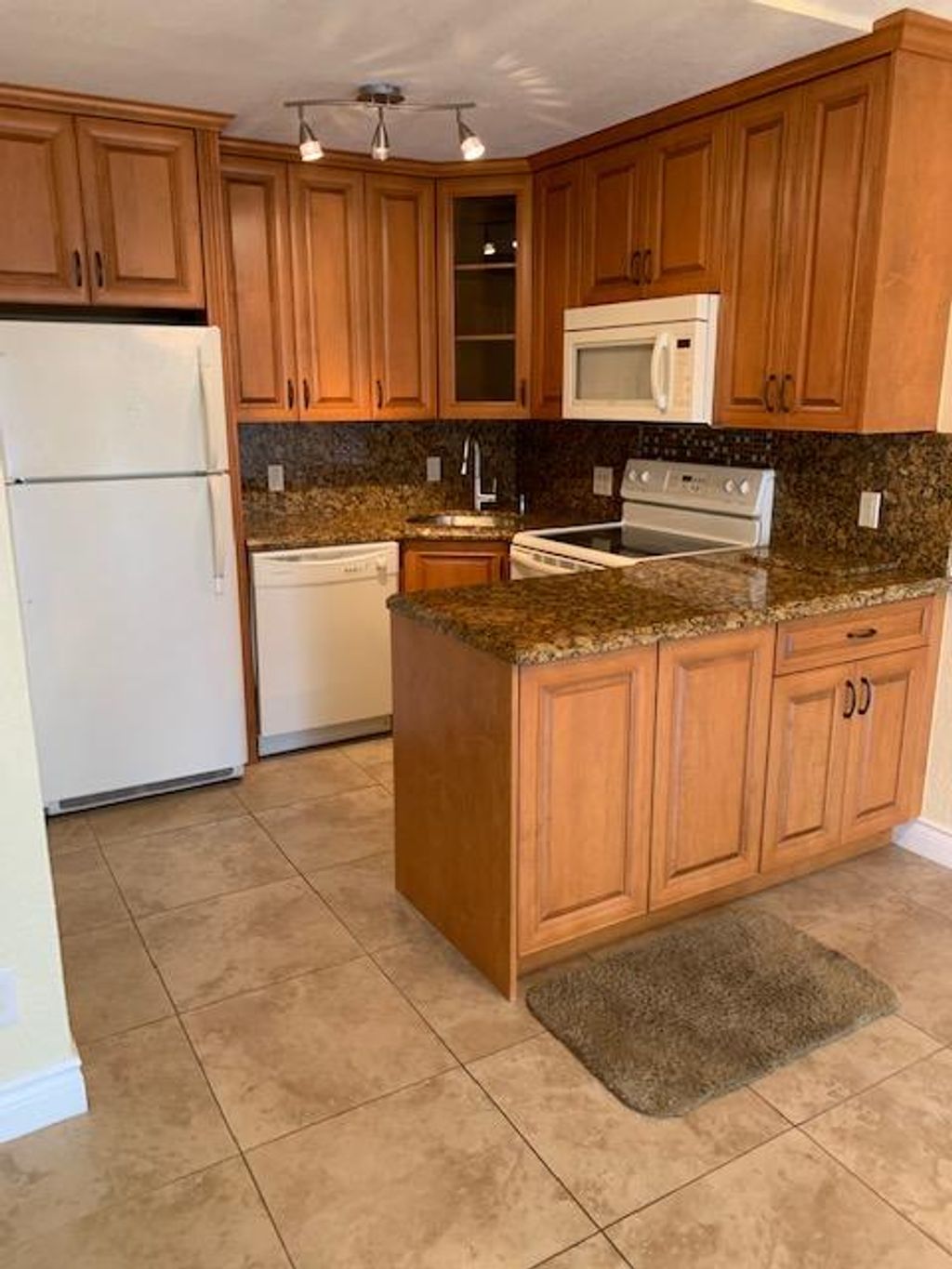 Photo of 1907 NE 2nd Street #6, Deerfield Beach, FL 33441 (MLS # R11038077)