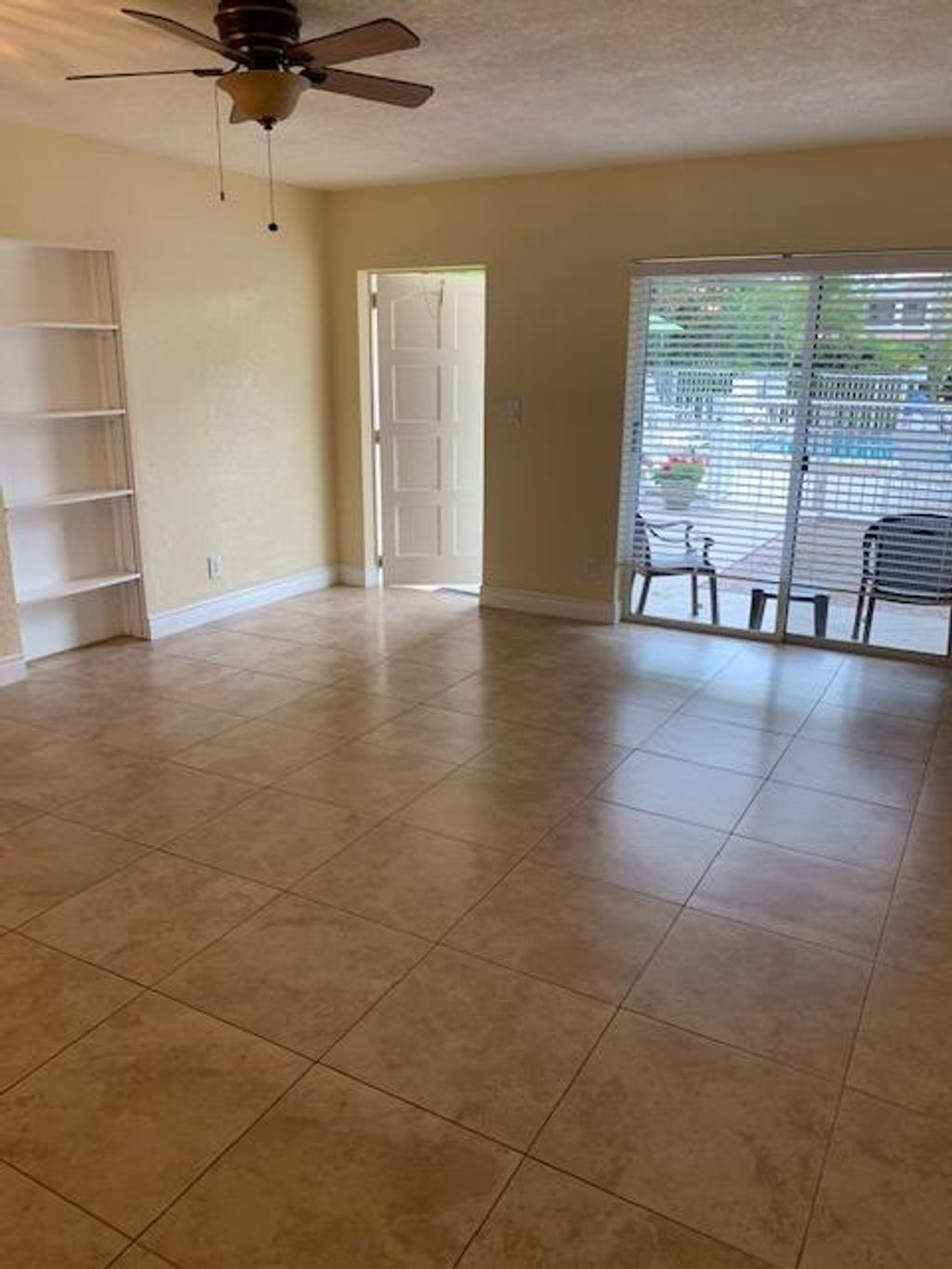 Photo of 1907 NE 2nd Street #6, Deerfield Beach, FL 33441 (MLS # R11038077)