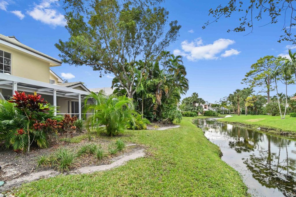 Photo of 293 Canterbury Drive W, Palm Beach Gardens, FL 33418 (MLS # R10951526)