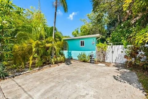 1602 NE 1st Ave Fort Lauderdale FL 33305