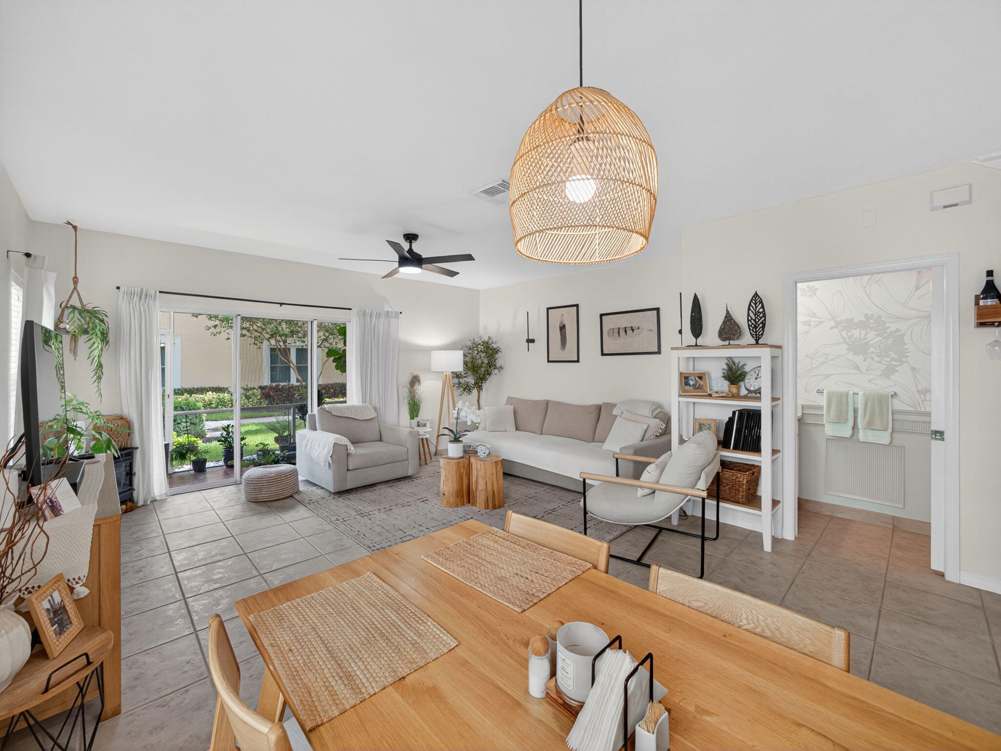 TOWNE PLACE - Residential Lease