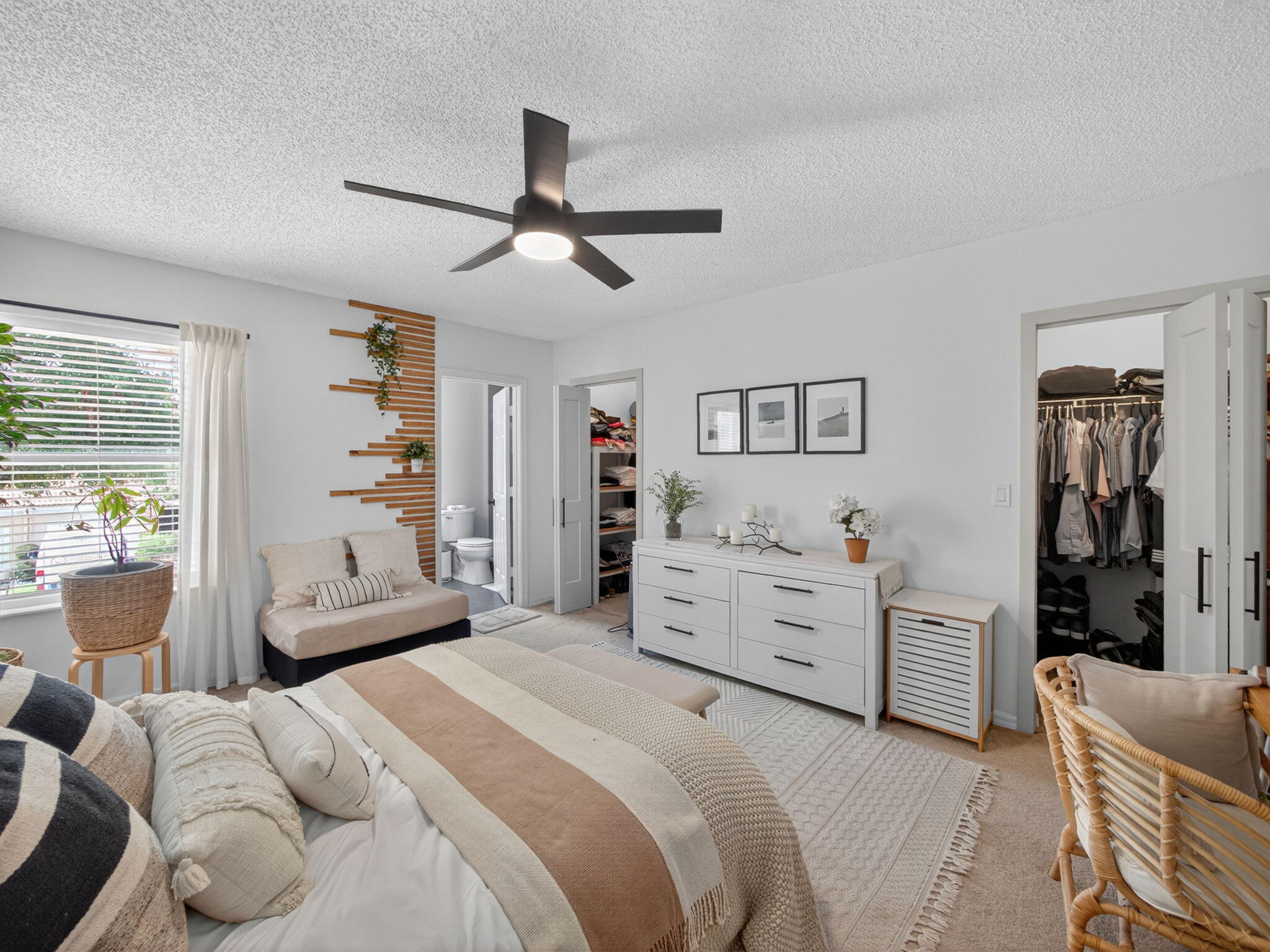 TOWNE PLACE - Residential Lease