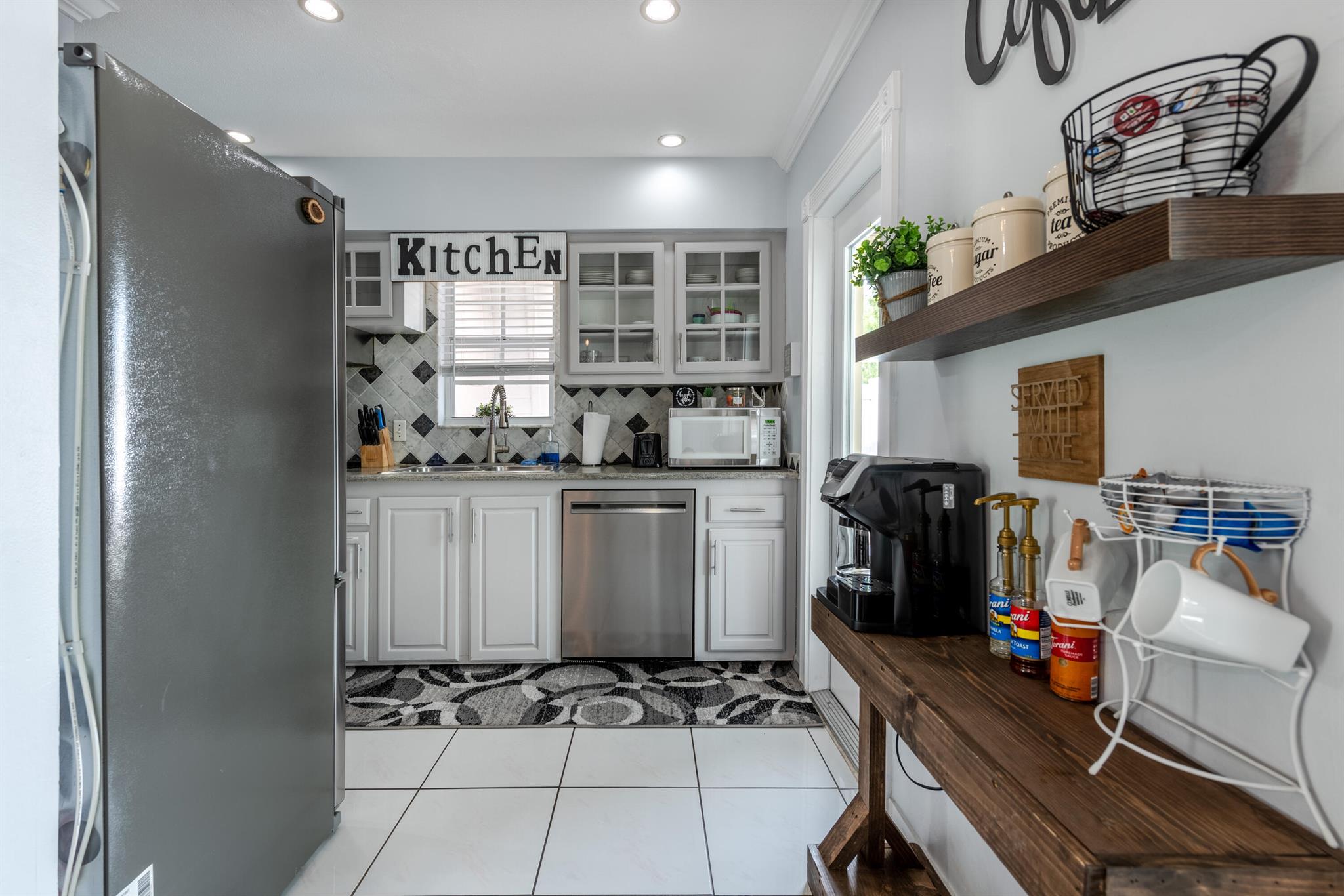 FOREST HILL VILLAGE 8 - Residential