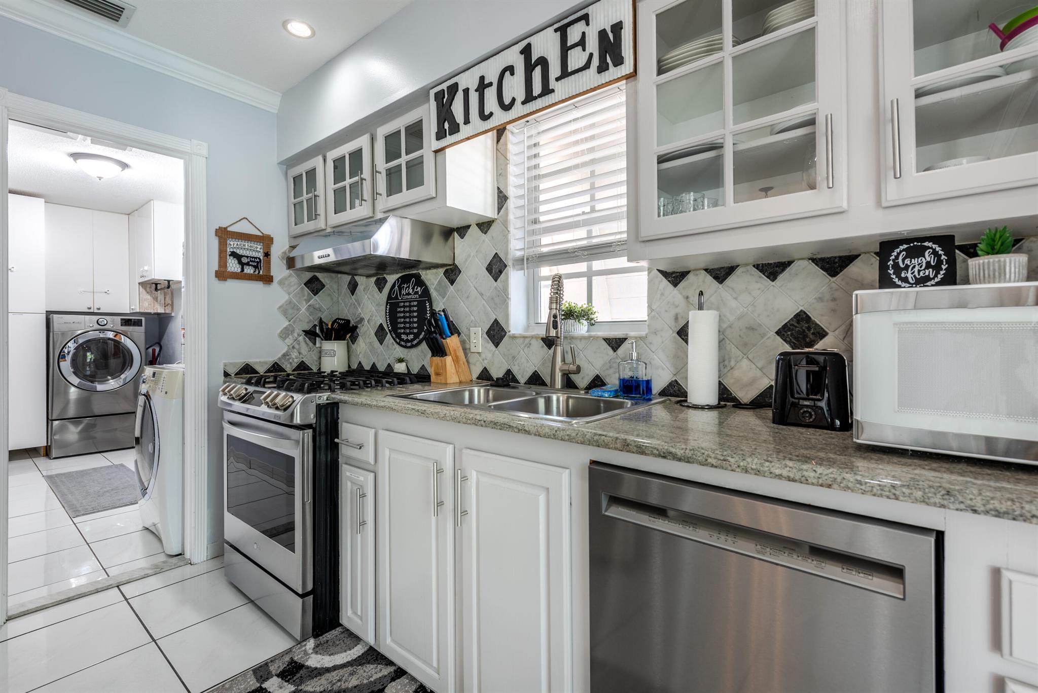 FOREST HILL VILLAGE 8 - Residential