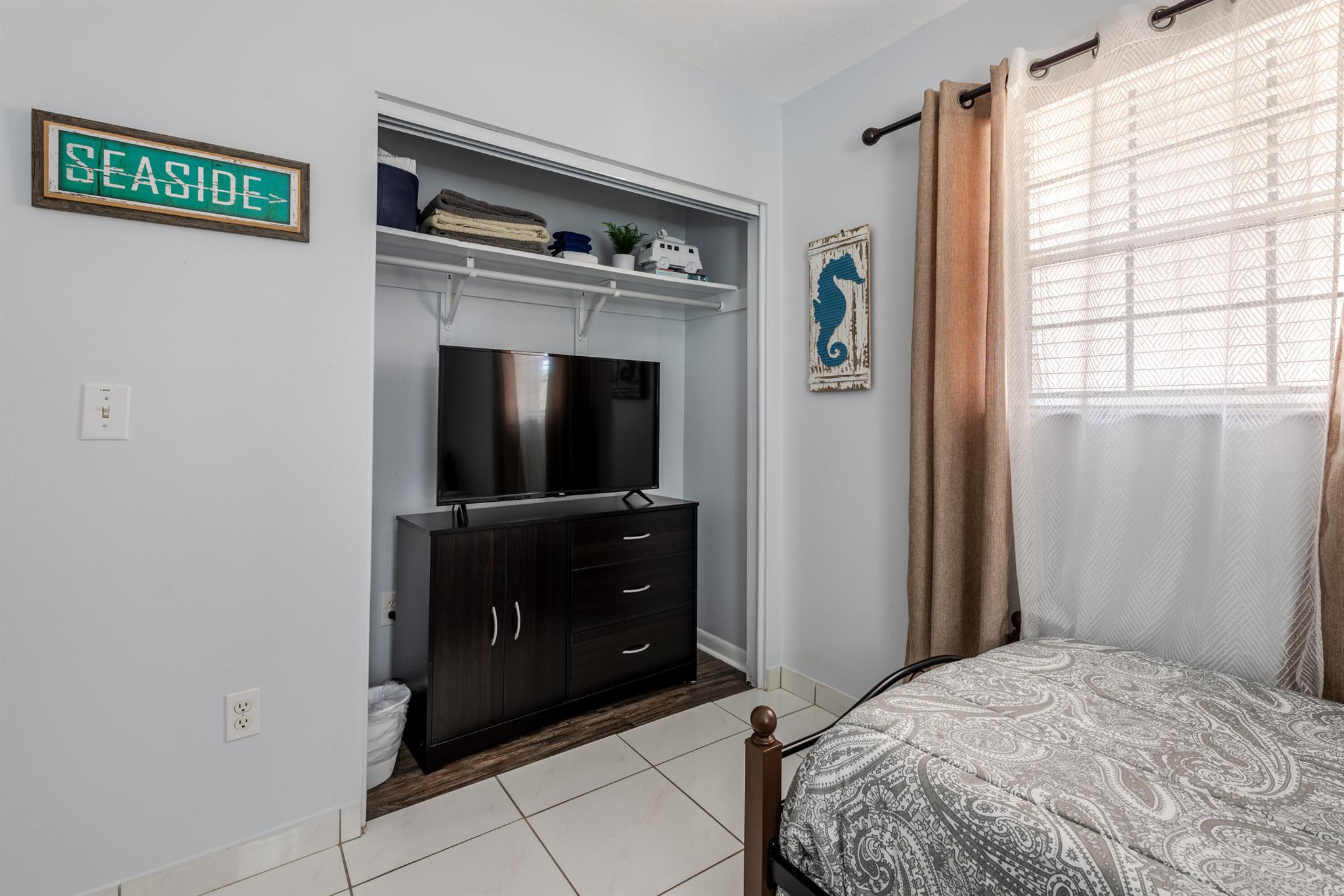 FOREST HILL VILLAGE 8 - Residential