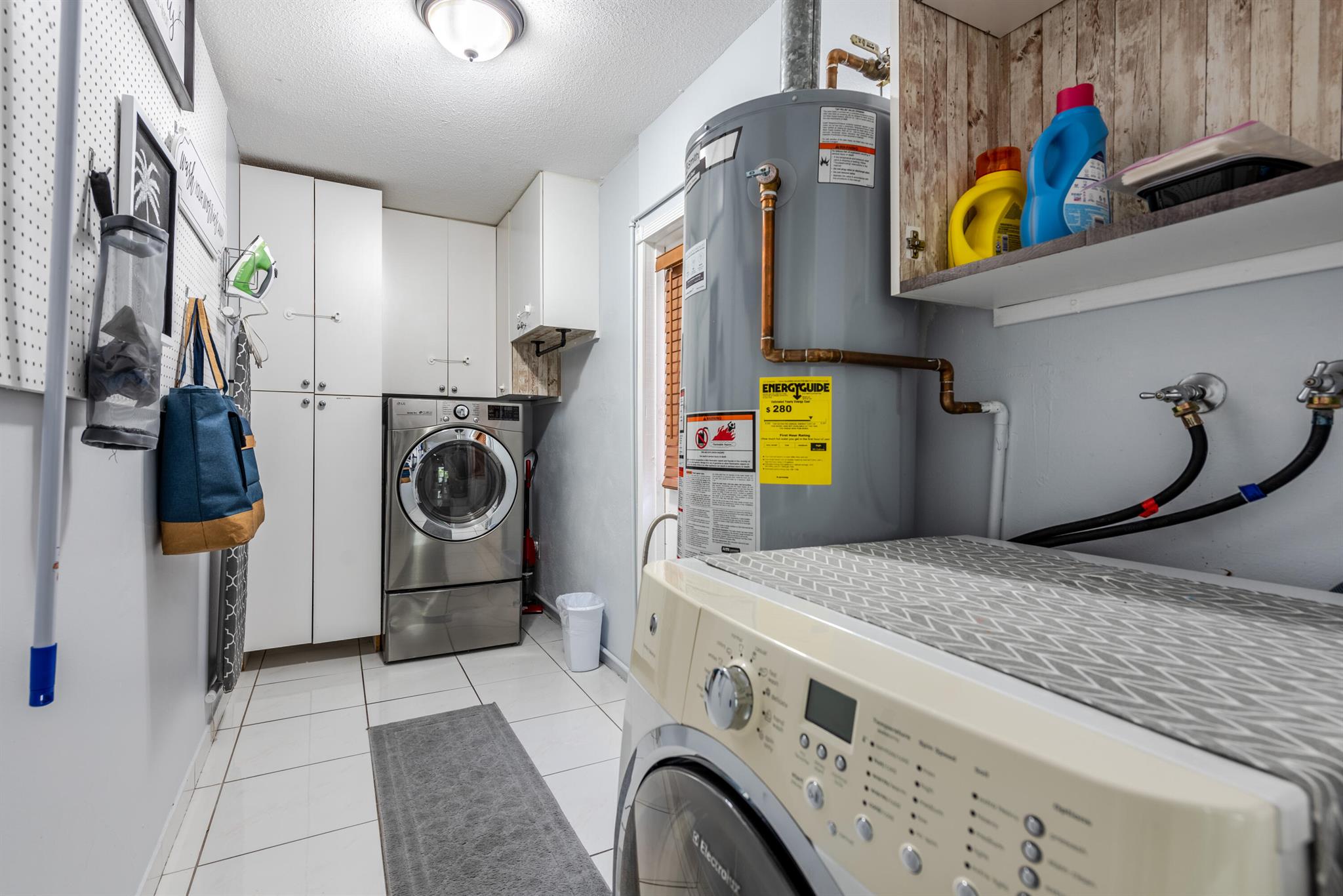 FOREST HILL VILLAGE 8 - Residential