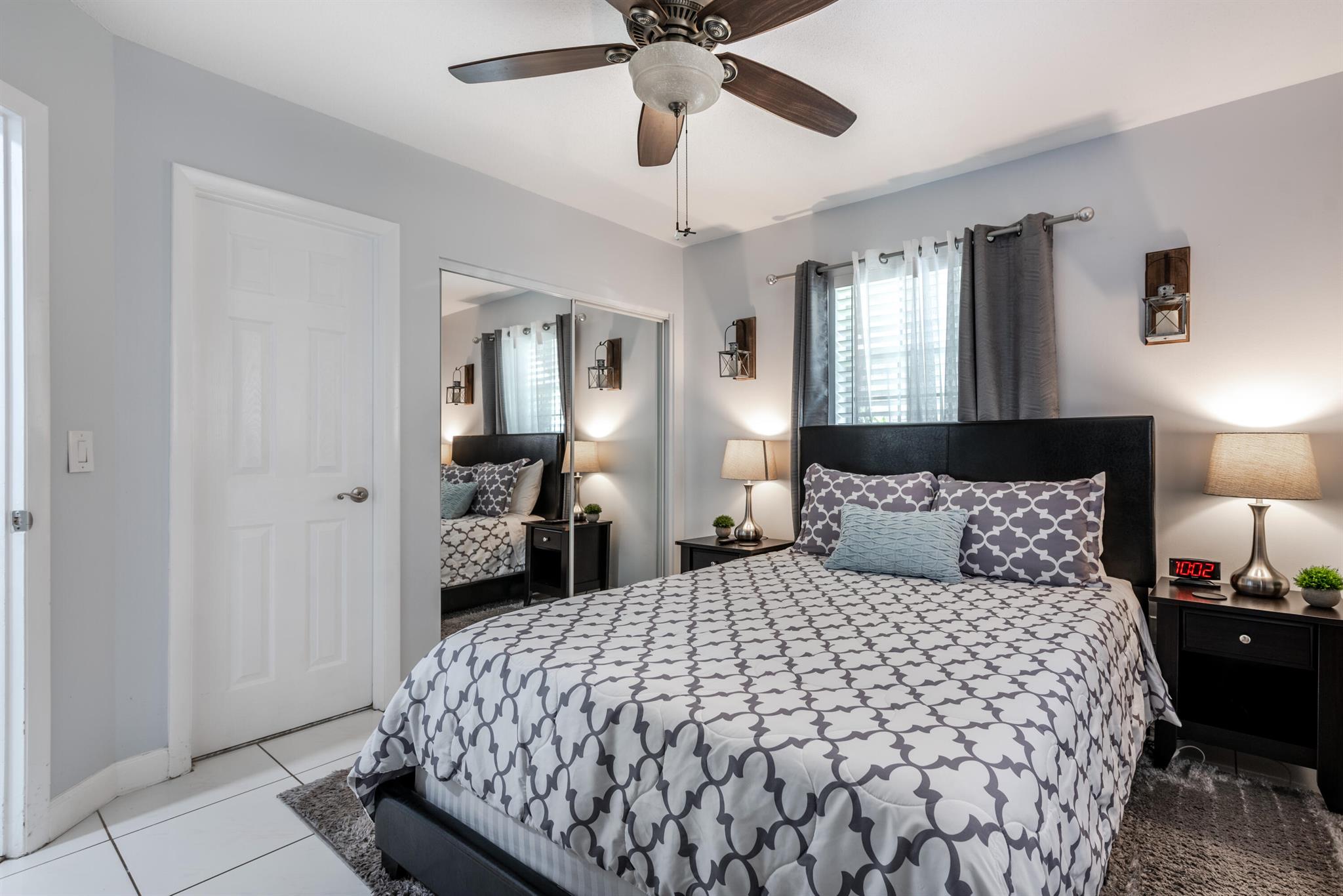 FOREST HILL VILLAGE 8 - Residential