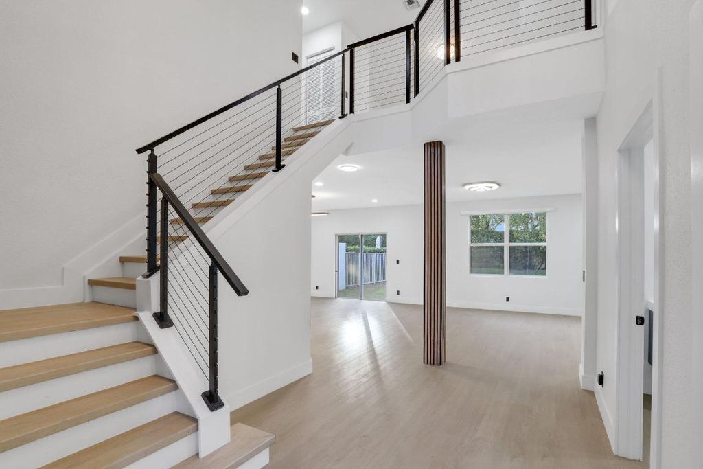 Photo of 9581 Cobblestone Creek Drive, Boynton Beach, FL 33472 (MLS # R11141280)