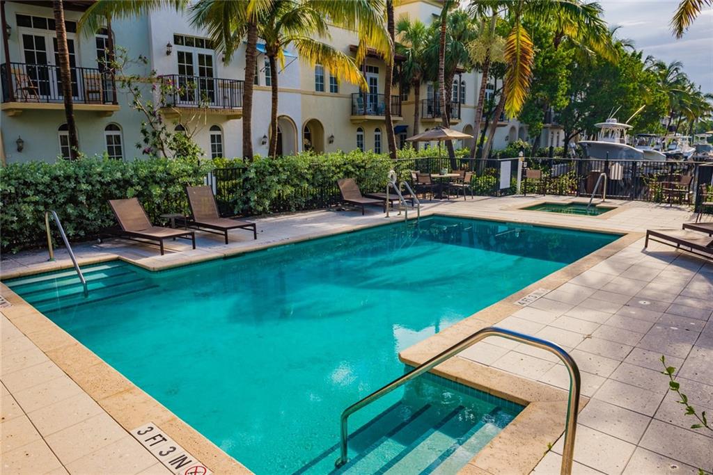 Estancia At Boynton Beach - Residential Lease