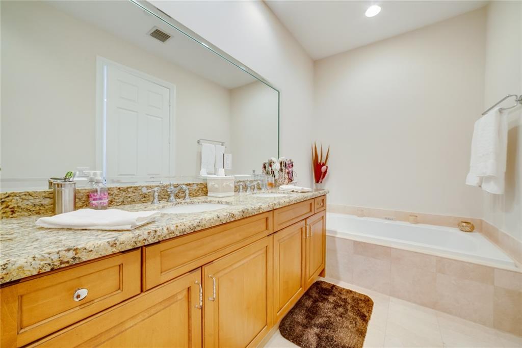 Estancia At Boynton Beach - Residential Lease