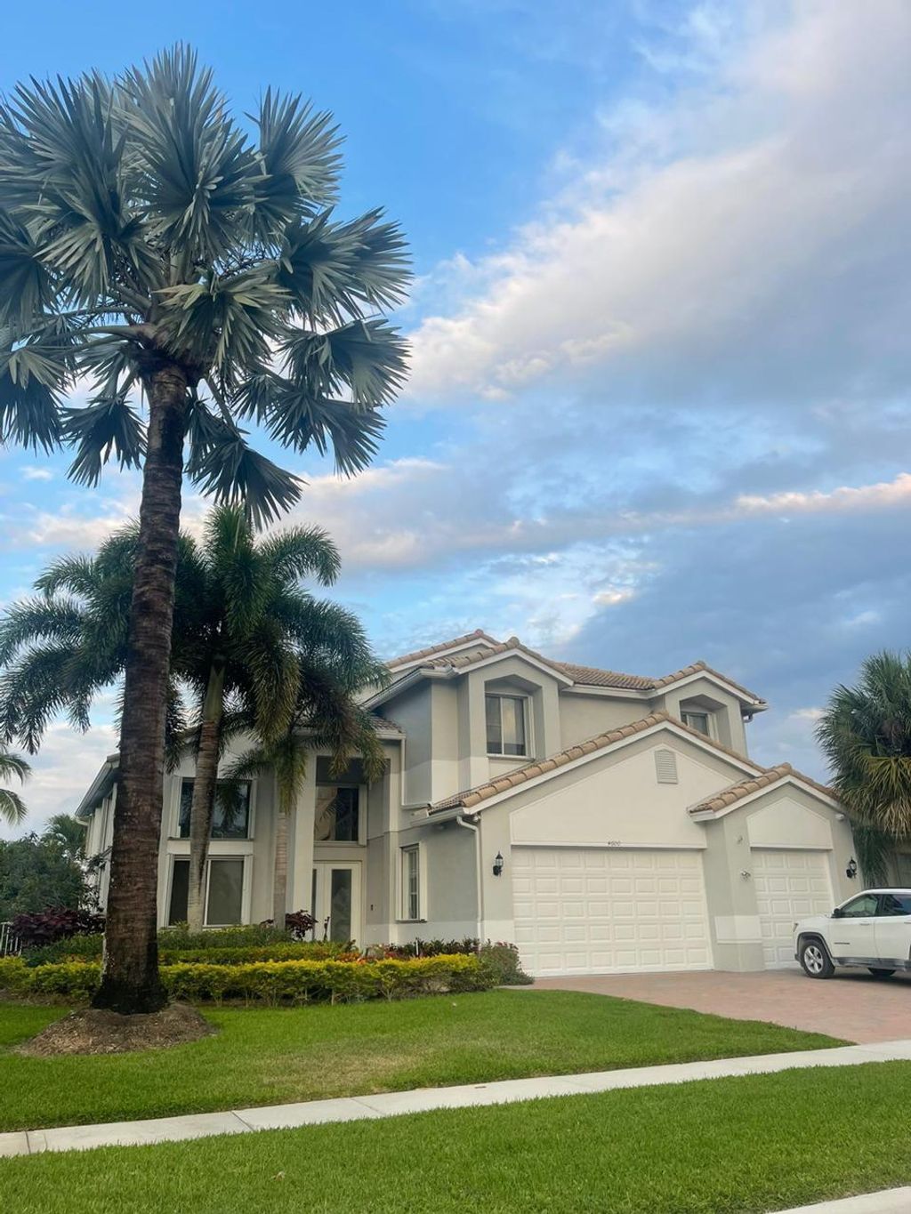 Photo of 4600 Mariners Cove Drive, Wellington, FL 33449 (MLS # B26022203)