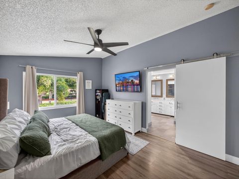 Tiny photo for 5053 Prairie Dunes Village Circle, Lake Worth, FL 33463 (MLS # B26010925)