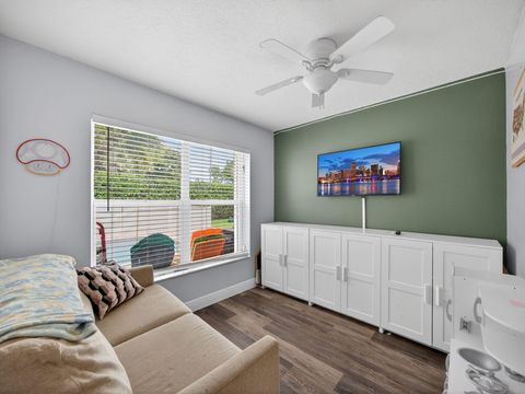 Tiny photo for 5053 Prairie Dunes Village Circle, Lake Worth, FL 33463 (MLS # B26010925)