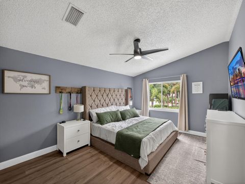 Tiny photo for 5053 Prairie Dunes Village Circle, Lake Worth, FL 33463 (MLS # B26010925)
