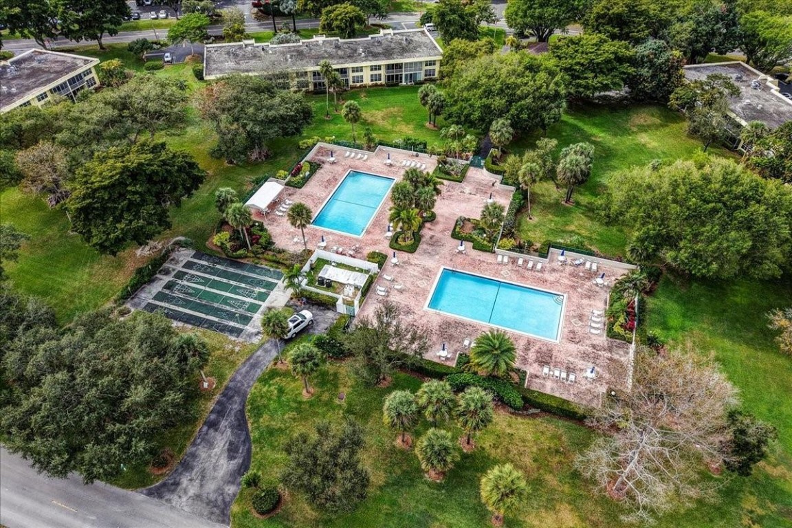 Palm Aire - Residential