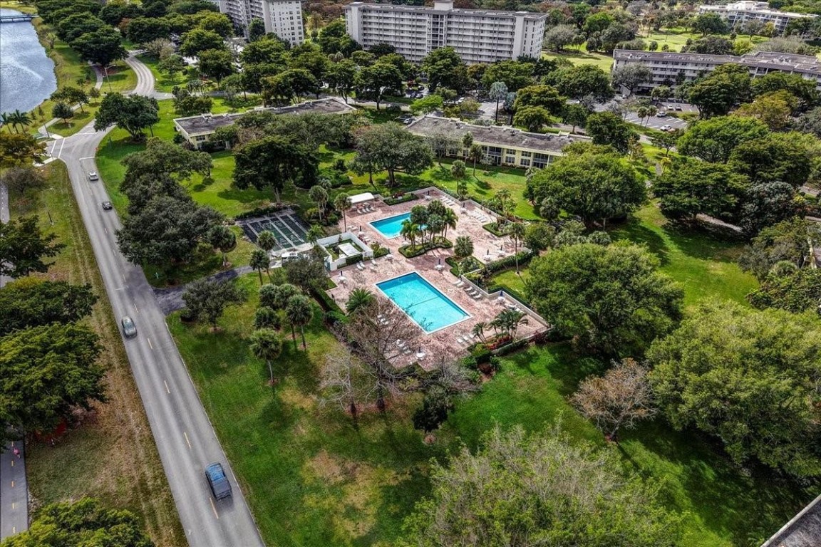 Palm Aire - Residential