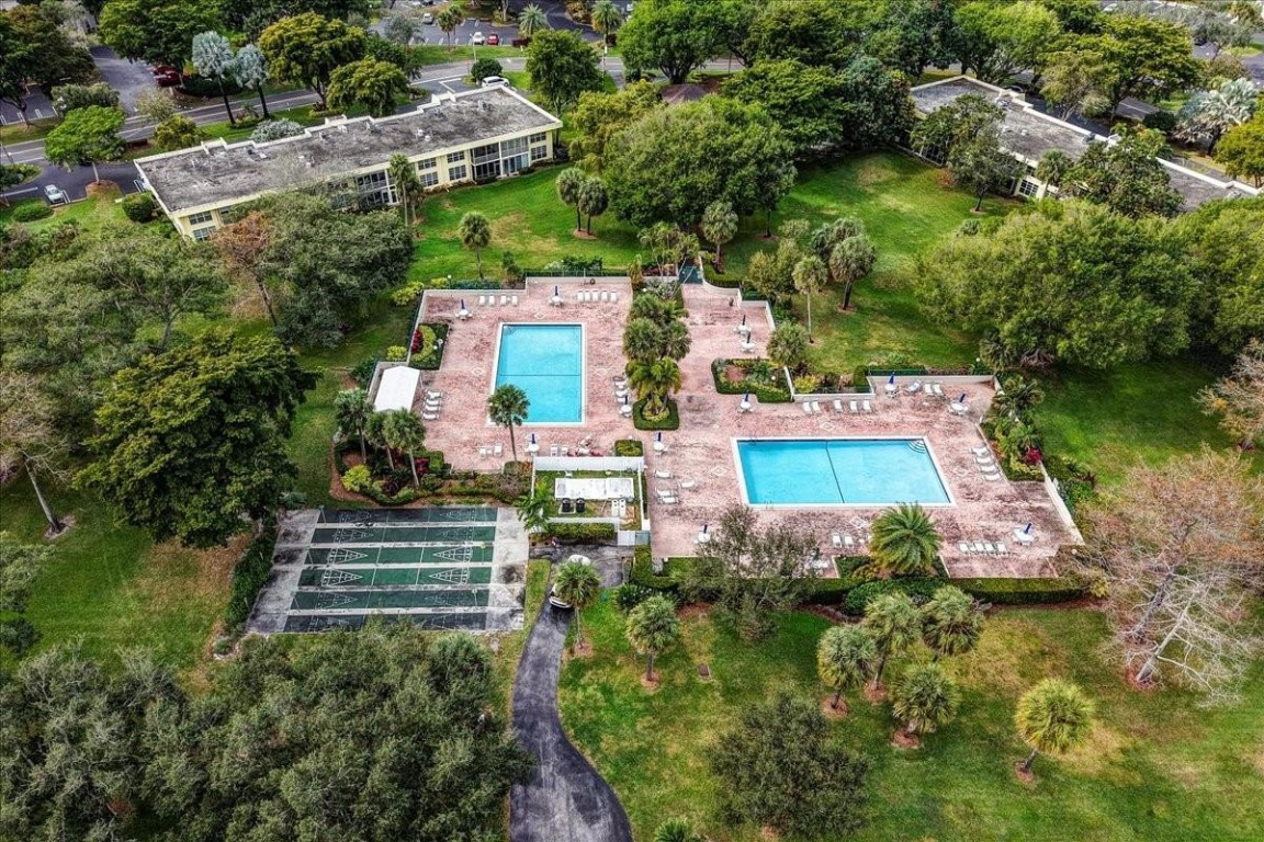 Palm Aire - Residential