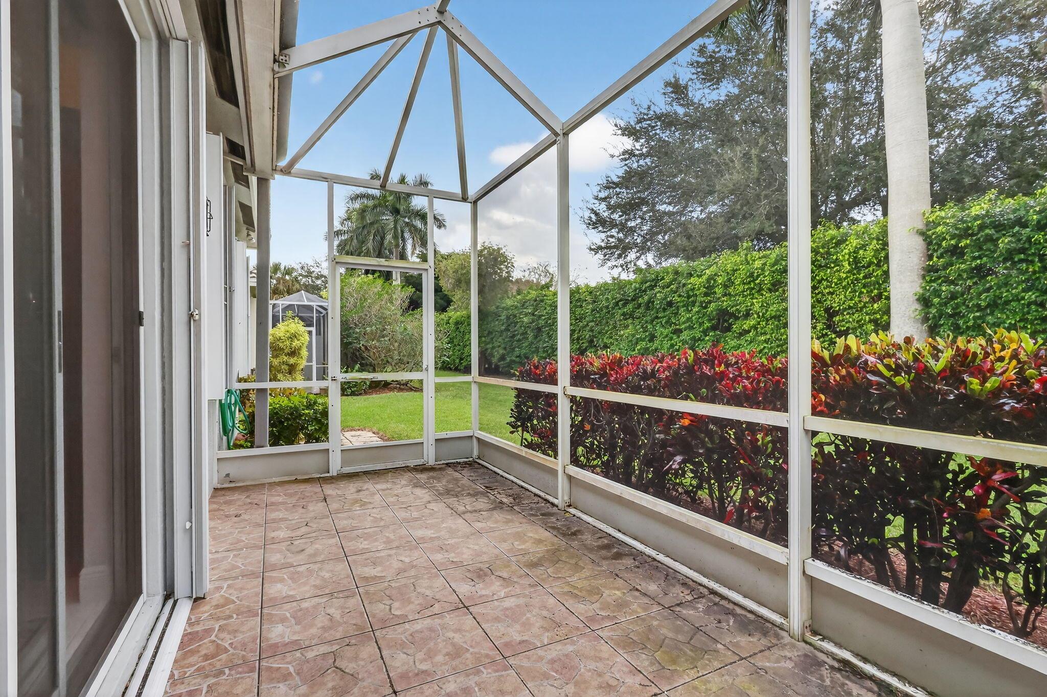 MAJESTIC ISLES - Residential