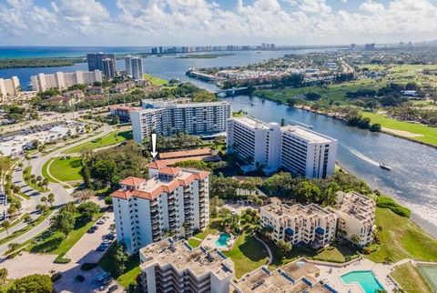 Condominium in North Palm Beach FL 370 Golfview Road Rd 40.jpg