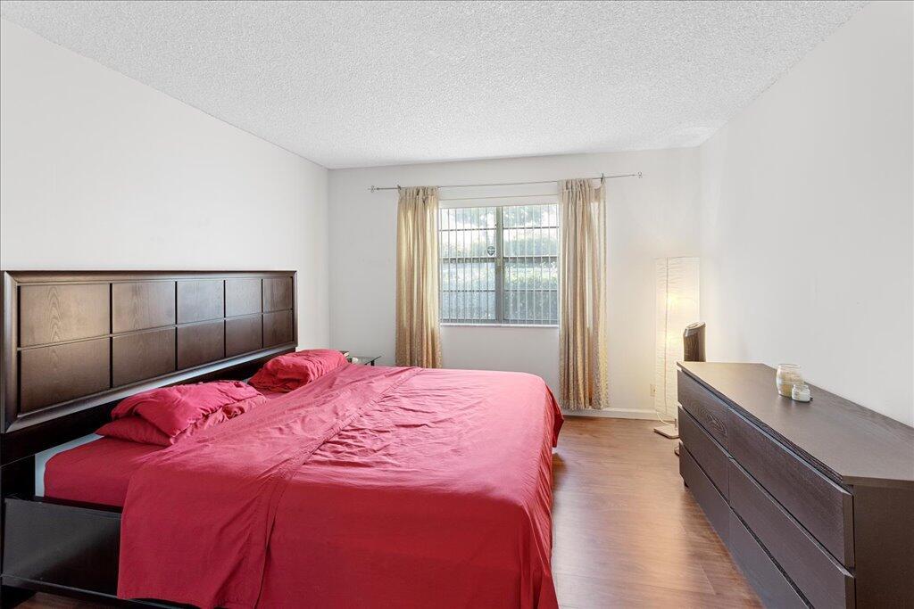 Boca Linda Condo - Residential