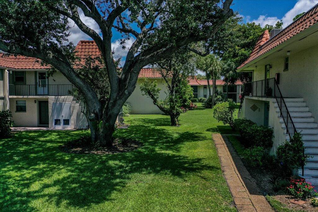 Boca Linda Condo - Residential