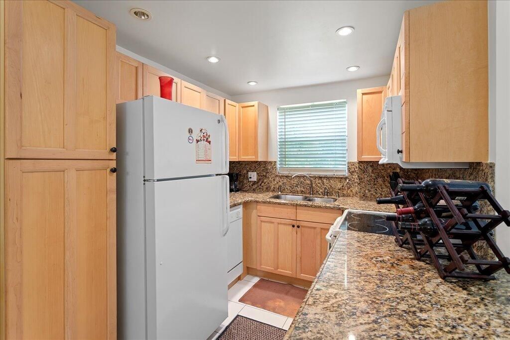 Photo of 1124 NW 13th Street #120a, Boca Raton, FL 33486 (MLS # R11150798)