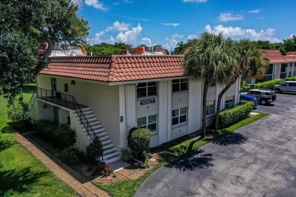 Photo of 1124 NW 13th Street #120a, Boca Raton, FL 33486 (MLS # R11150798)