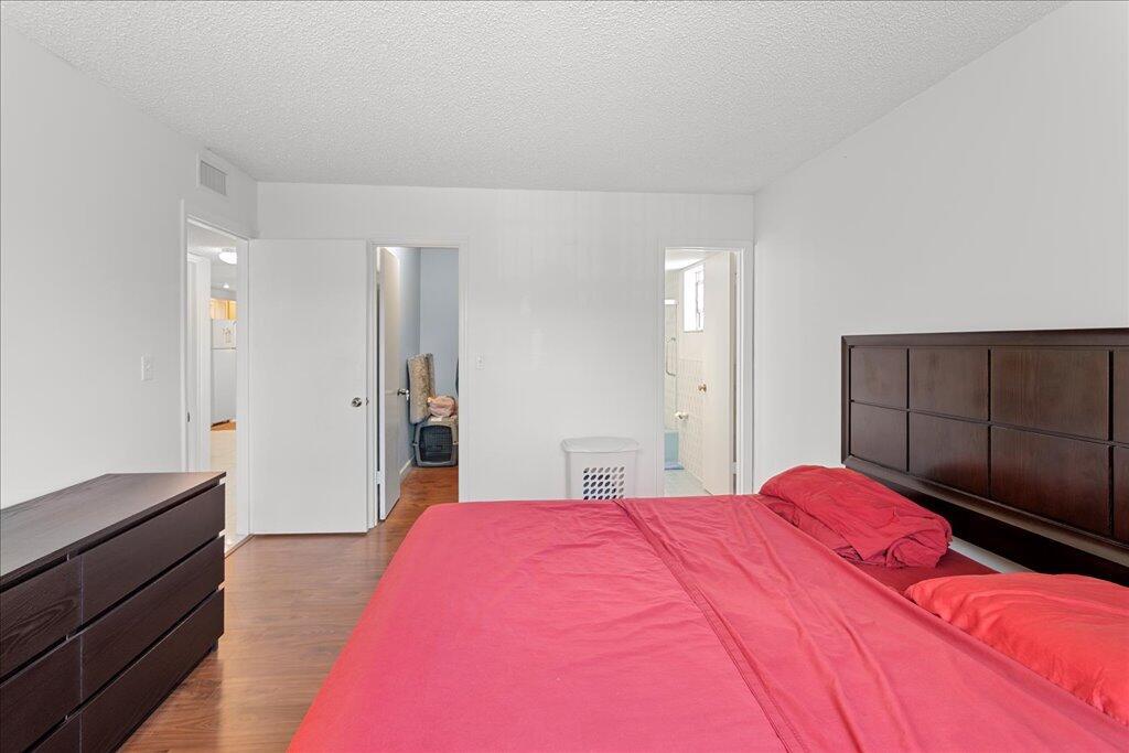 Boca Linda Condo - Residential