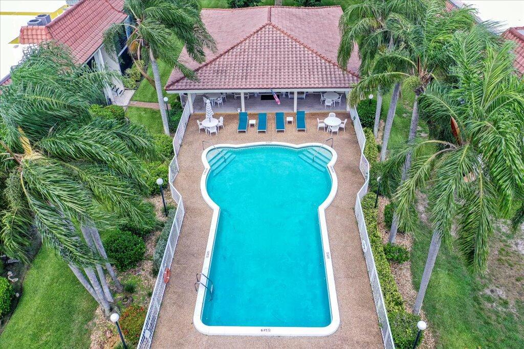 Boca Linda Condo - Residential