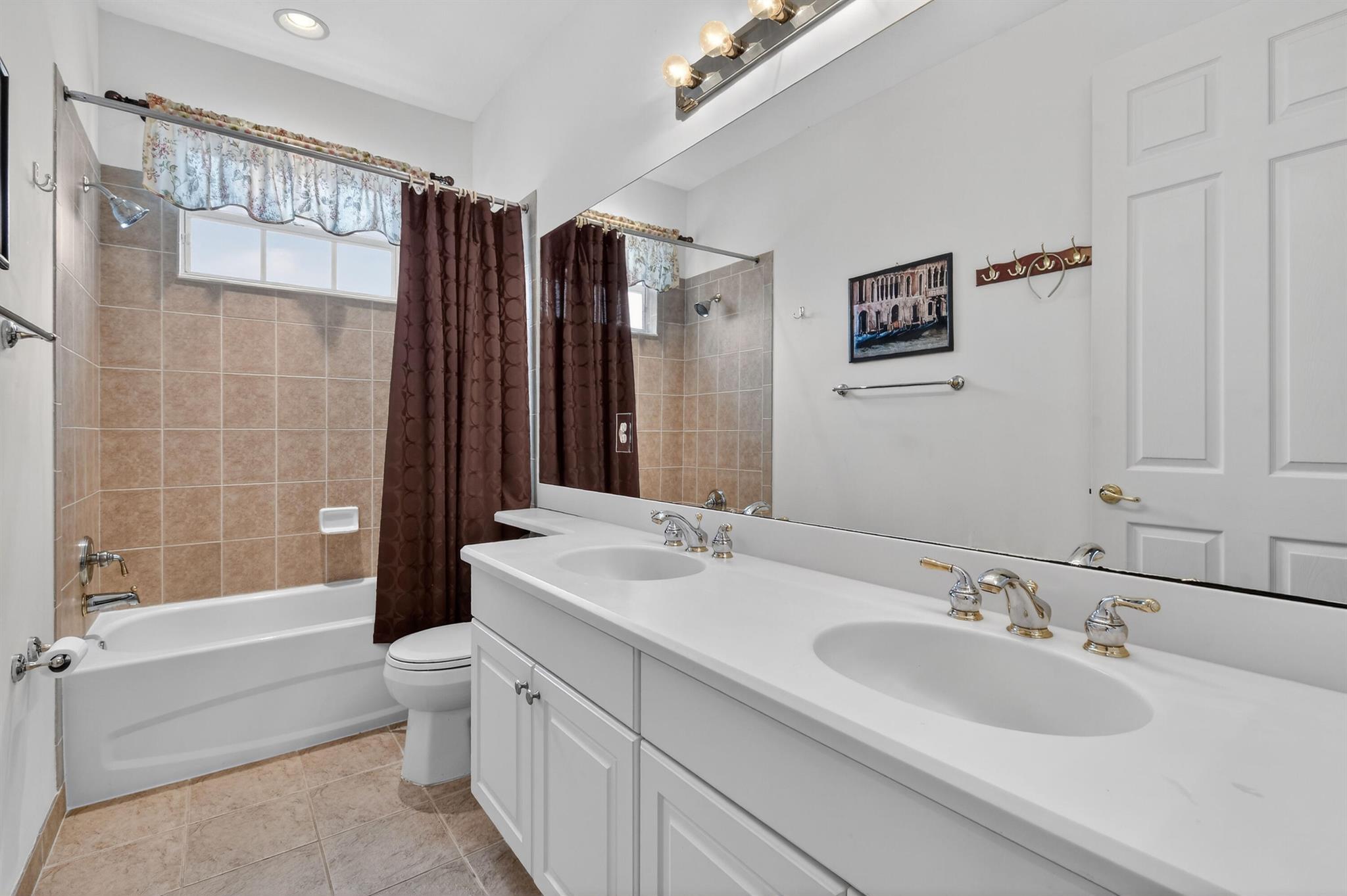 FOURTH  REPLAT OF PORTOFI - Residential