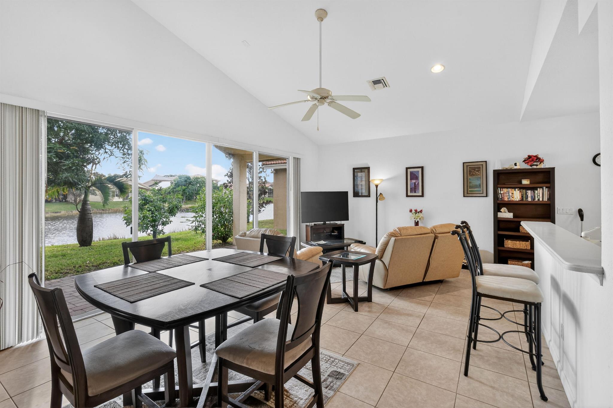 FOURTH  REPLAT OF PORTOFI - Residential