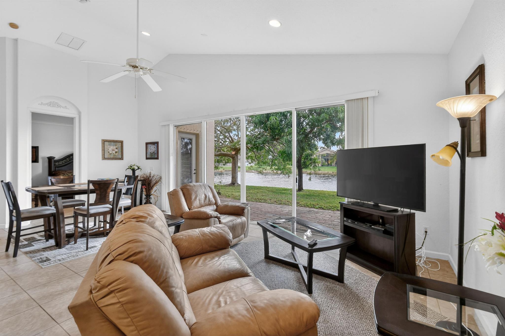 FOURTH  REPLAT OF PORTOFI - Residential