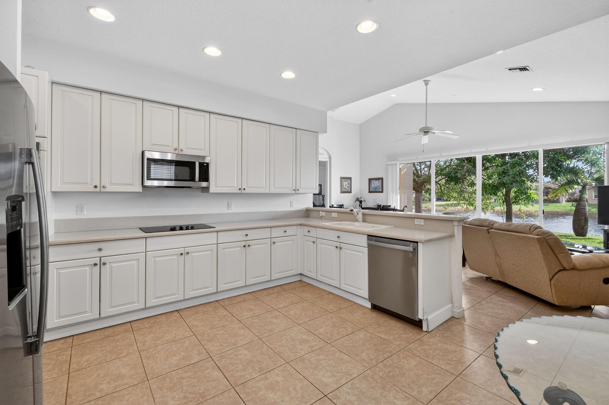 FOURTH  REPLAT OF PORTOFI - Residential