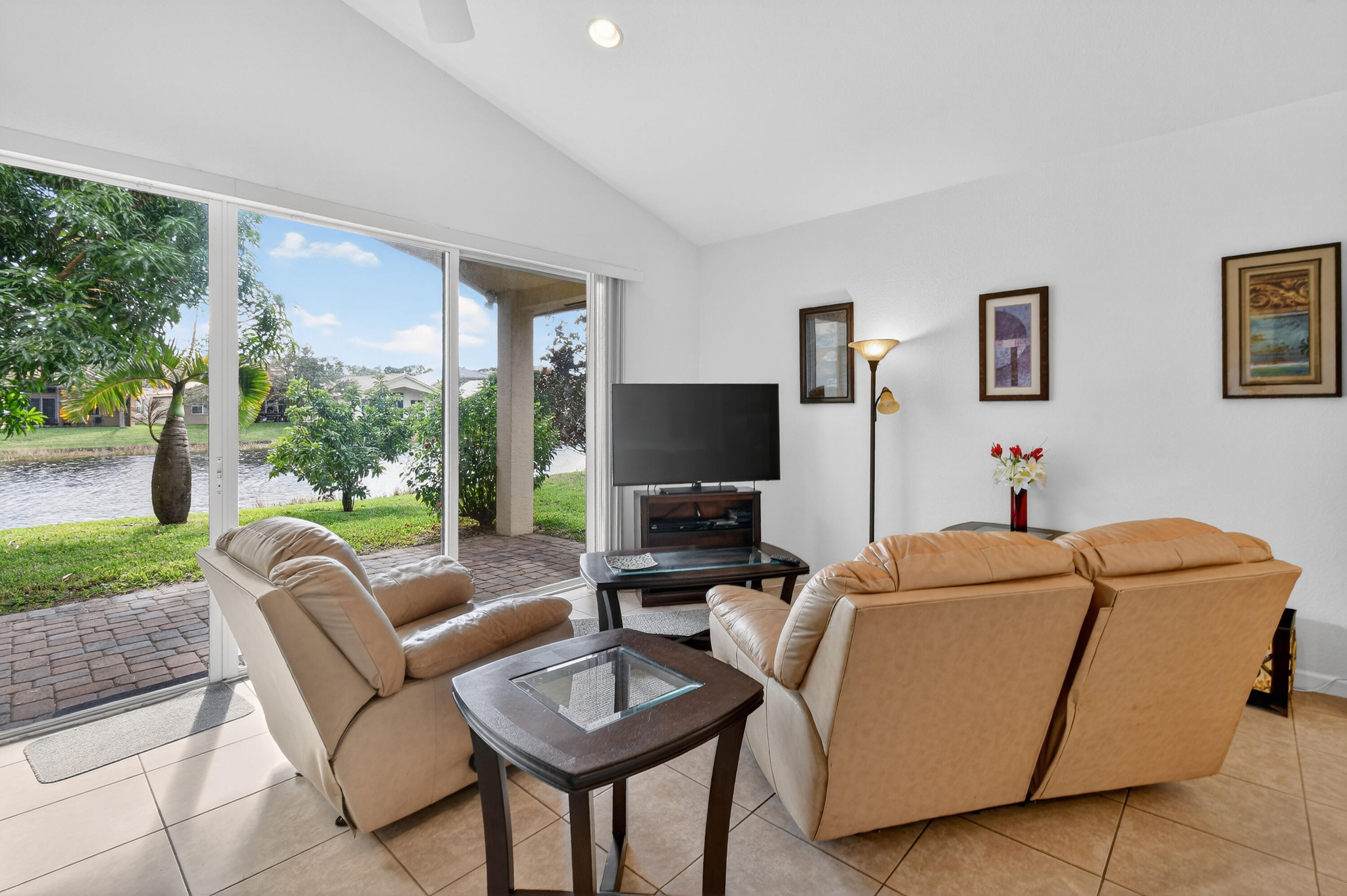 FOURTH  REPLAT OF PORTOFINO ISLES - Residential