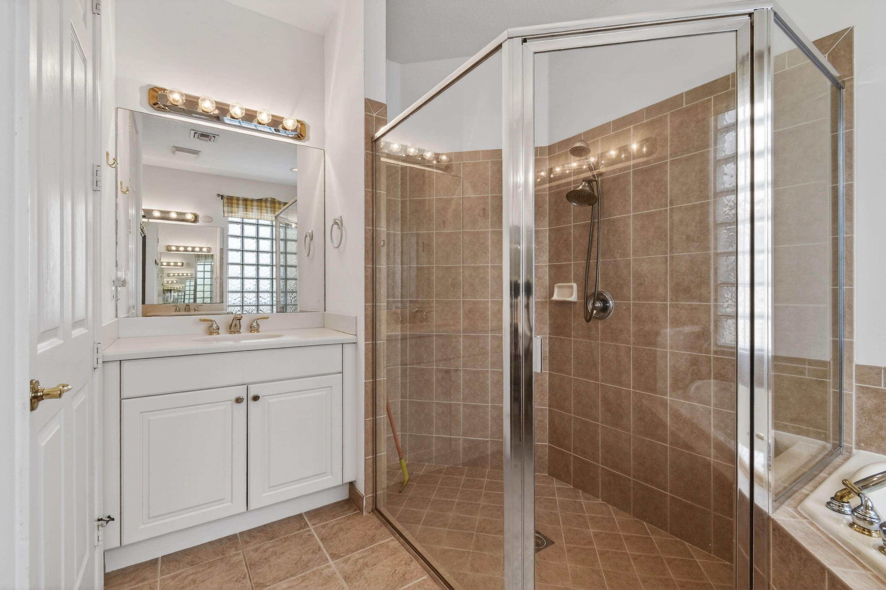 FOURTH  REPLAT OF PORTOFINO ISLES - Residential