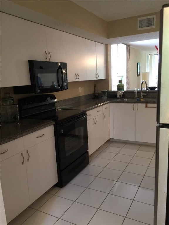 CORAL SPRINGS ESTATE - Residential