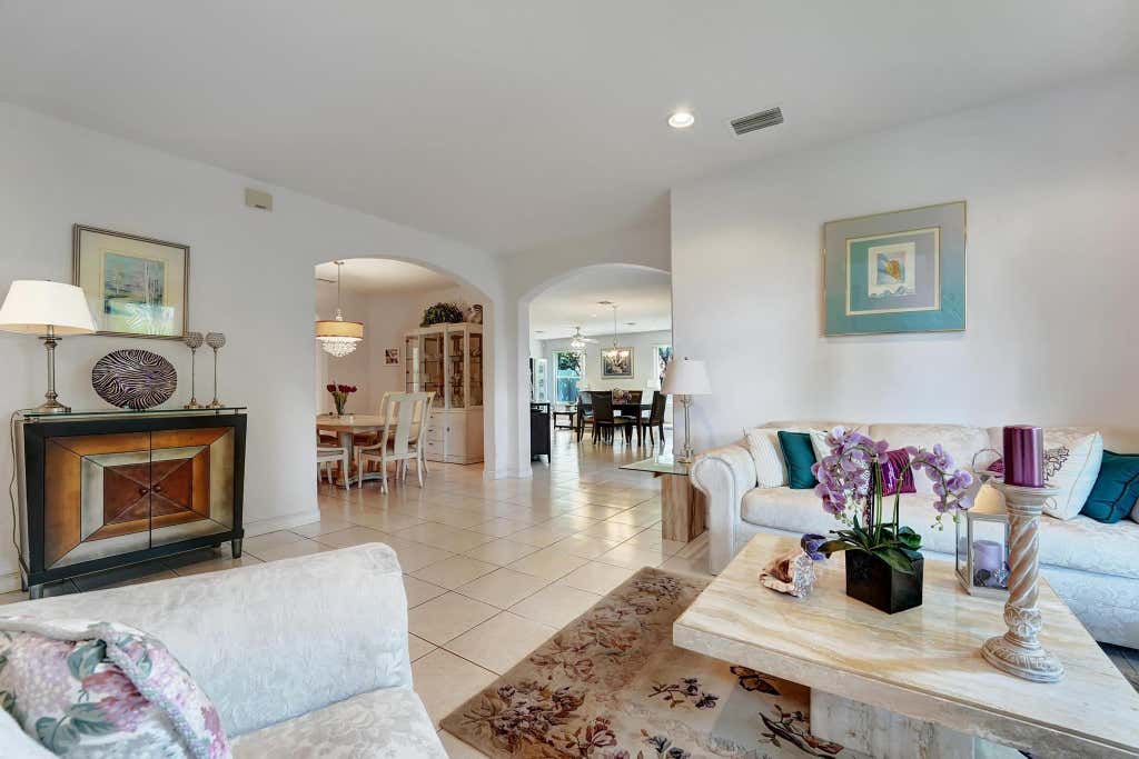 Photo of 6443 Paradise Cove, West Palm Beach, FL 33411 (MLS # R11066858)