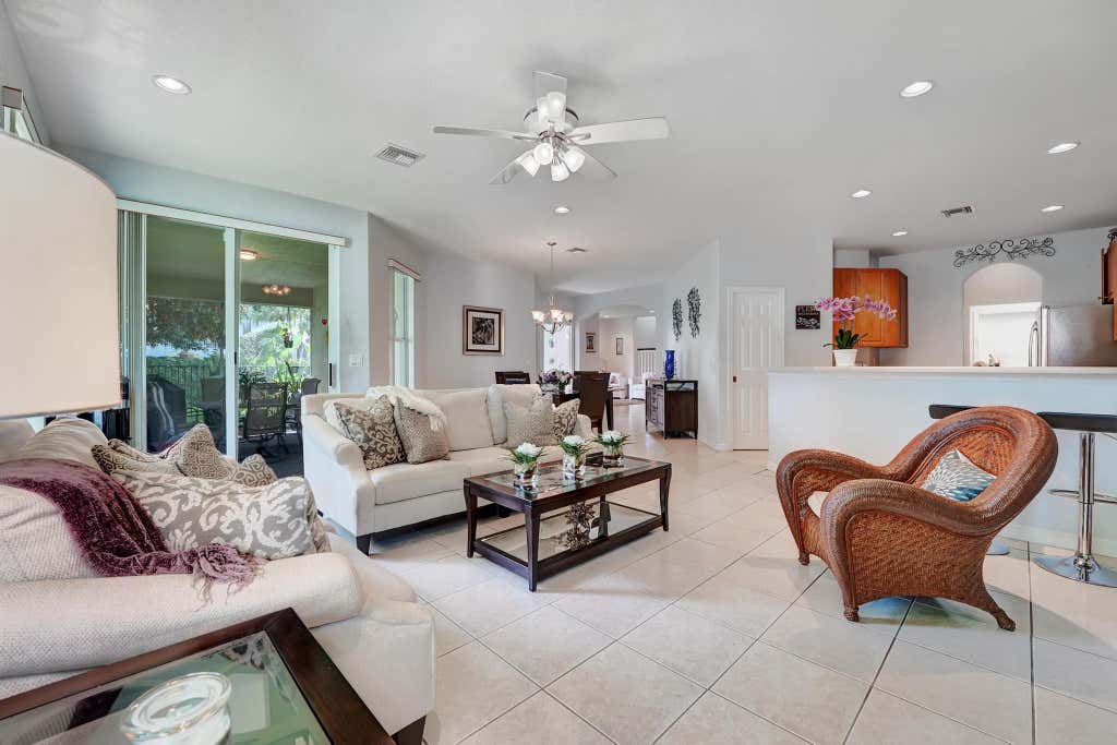 Photo of 6443 Paradise Cove, West Palm Beach, FL 33411 (MLS # R11066858)